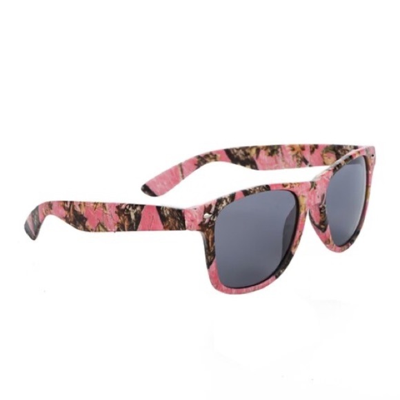 Two for 30 pink camo sunglasses - Picture 1 of 1